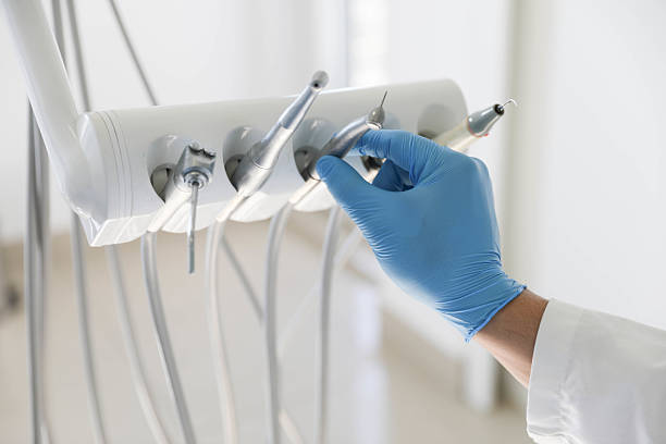 Professional Emergency Dentist technician working in Independence, VA
